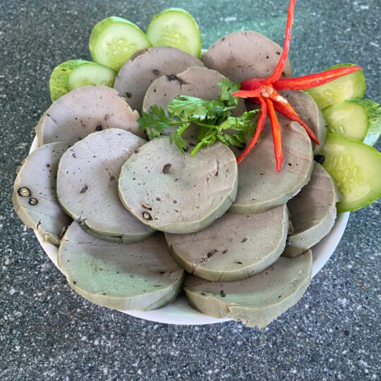 Chả lụa NAVI nấm chay (Chả lụa thực vật tự nhiên 100% và nấm mỡ tươi)